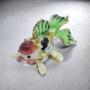 4&quot; L Green White Red Oranda Goldfish Figurine Miniature Blown Glass Gold Fish Aquatic Animals Freshwater Figurines Ornament Crystal Figures