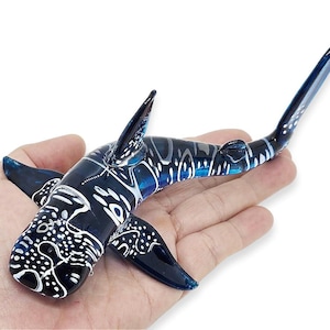 6&quot;Long Blue Whale Figurine Miniature Blown Glass Whales Marine Sea Life Ocean Fish Small Crystal Animals Figures Collectible Shark Figurines
