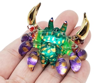 Figura de cangrejo violeta verde de 2" de largo, miniatura de vidrio soplado, cangrejos, crustáceos, cristal multicolor, decoración de animales marinos, figuras coleccionables