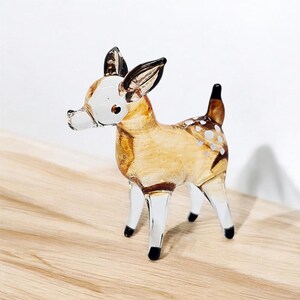 Tiny 1.5&quot;Tall Brown Deer Figurine Reindeer Miniatures Hand Blown Glass Deers Wildlife Animals Crystal Decorative Collectible Figurines Décor