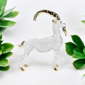 Small 4.25&quot;Tall Clear Goat Figurine Miniatures Hand Blown Glass Goats Wildlife Figures Farm Animals Crystal Décor Collectible Pets Figurines