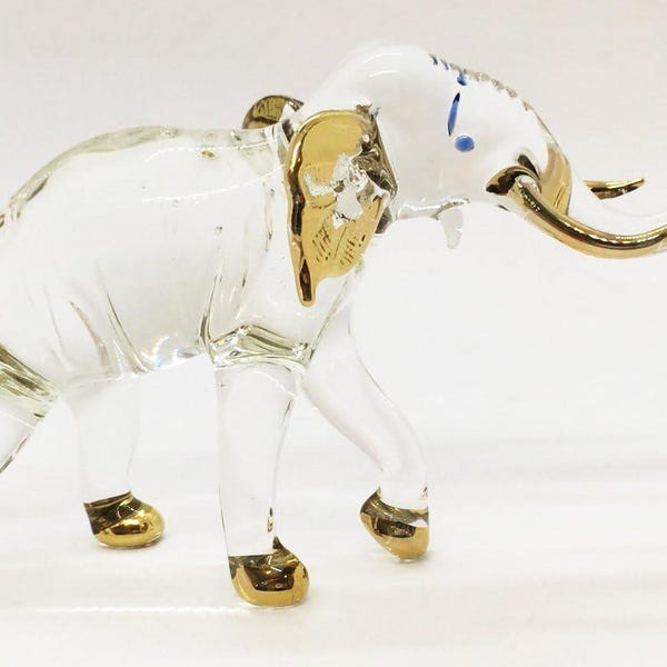 6" Long Clear Elephant Figurine Hand Blown Glass Elephants Crystal Animals Miniature Figurines Decorative Dollhouse Collectible Figures Gift