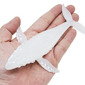 5” Long White Handcrafted Blown Glass Whale Figurine | Unique Ocean Decor | Marine Life Collectible Fish Crystal Miniature Figure Animal Art