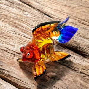 2.25&quot; L Orange Red Goldfish Figurine Miniature Blown Glass Gold Fish Aquatic Animals Colorful Freshwater Figurines Ornament Crystal Figures