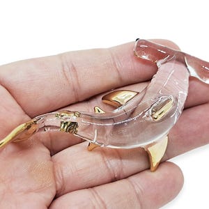 2.75&quot; Long Clear Gold Hammerhead Shark Figurine Miniature Hand Blown Glass Sharks Marine Sealife Ocean Fish Crystal Animal Figure Décor Gift