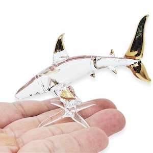 2.5&quot;Long Clear Gold Shark Figurine Miniature Hand Blown Glass Sharks Marine Sealife Figurines Ocean Rainbow Fish Crystal Animal Figure Décor
