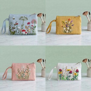 Neceser de lino bordado: estuche con cremallera con estampado de flores silvestres, estuche de maquillaje de viaje.