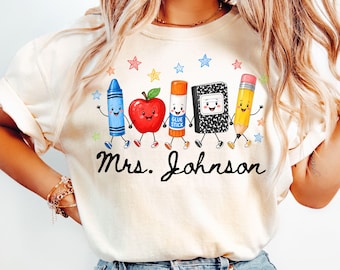 Camiseta personalizada para profesores, colores cómodos, camiseta con nombre personalizado para profesores, camiseta de vuelta al cole.