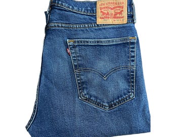 Vintage Levi's 505 Jeans, Blue Denim, Straight Fit (W36 L32)