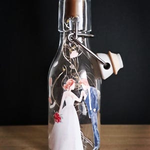 Bomboniera Matrimonio Personalizzata: Bottiglia in Vetro con Luci LED - Decorazione Elegante e Unica