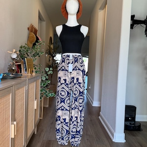 Boho Elephant Pants with Pockets – Thai Harem Pants for Women | Yoga, Festival, Lounge Wear | Elastic Bottom Styles