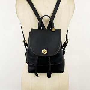 1990s Coach Black Leather Small Backpack / Style 9960 / Minimalist Rucksack  Rocker Goth Day Bag Glove Tanned Leather - Etsy