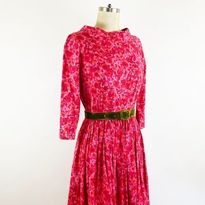 1950s Fuchsia Pink Abstract Paisley Cotton Fit and Flare Day Dress Retro Party Rockabilly Pin Up Cute Bright / Size Medium 8 image 2