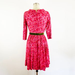 1950s Fuchsia Pink Abstract Paisley Cotton Fit and Flare Day Dress Retro Party Rockabilly Pin Up Cute Bright / Size Medium 8 image 7