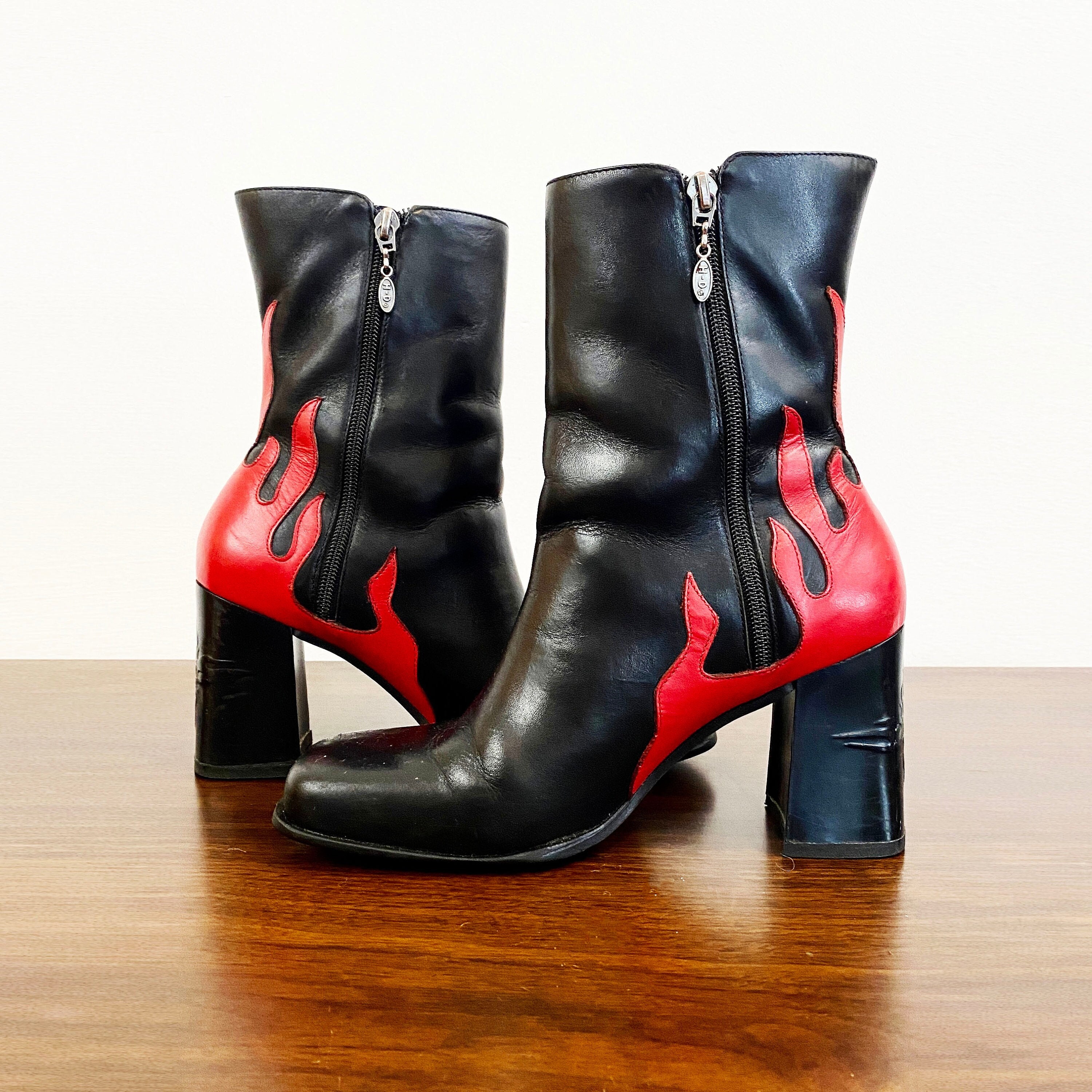 靴 y2k Dark Gothic Flame Western Boots 2000's Y2K Black Leather and Red Flame Fire High Heel Ankle Boots