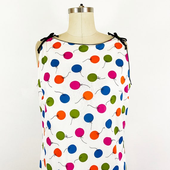 1960s Deadstock Shift Dress with Novelty Floral Print