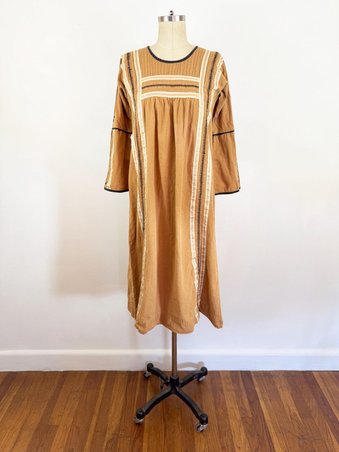 Classic Kaftan With Smocked Sleeves