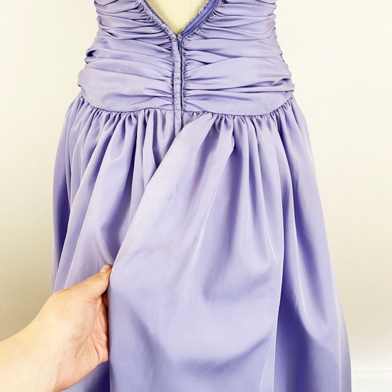 1980s Ruffle Strapless Lilac Purple Formal Fit an… - image 7