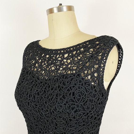 1950s Black Cord Lace Illusion Neckline Wiggle Dr… - image 8