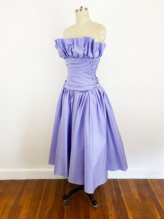 1980s Ruffle Strapless Lilac Purple Formal Fit an… - image 5