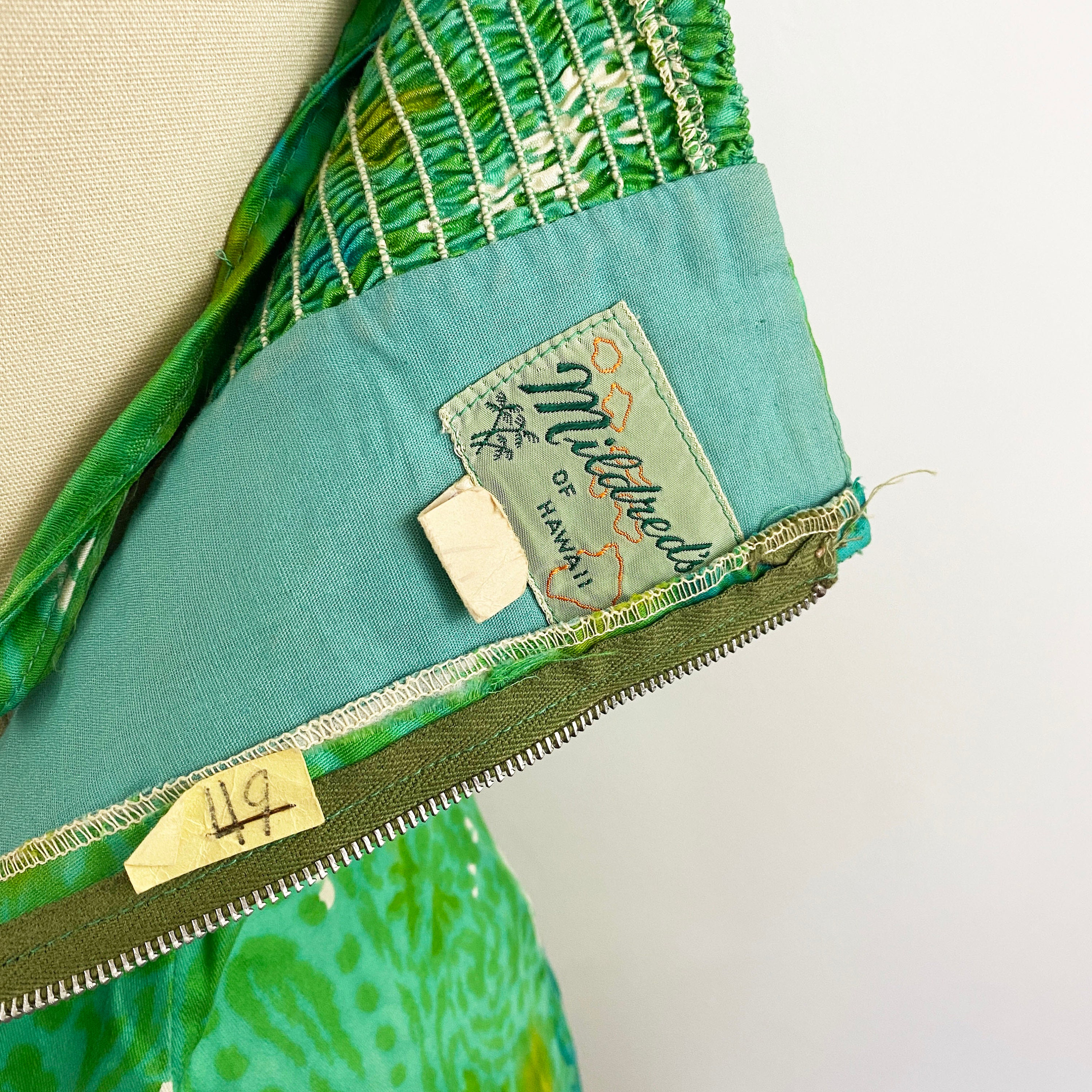 1950s Mildreds of Hawaii Green Floral Tiki Cotton Hawaiian