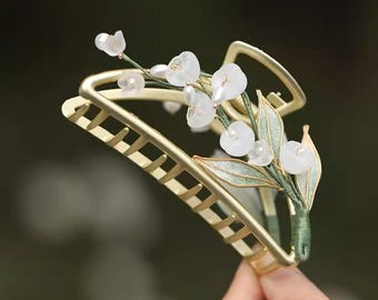 Lily of the Valley Metal Hair Claw, romantic hair decorations, floral hair claw, wedding jewelry gifts, white flower hair claw, light weight
