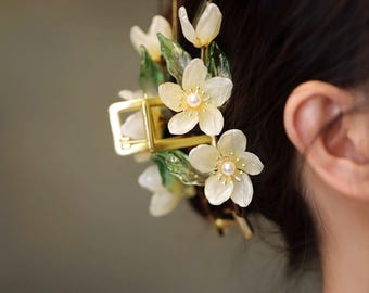 Dream Jasmine Flower Garden Hair Claw, romantic hair decorations, floral hair claw, wedding jewelry gifts, blue butterfly flower hair clips