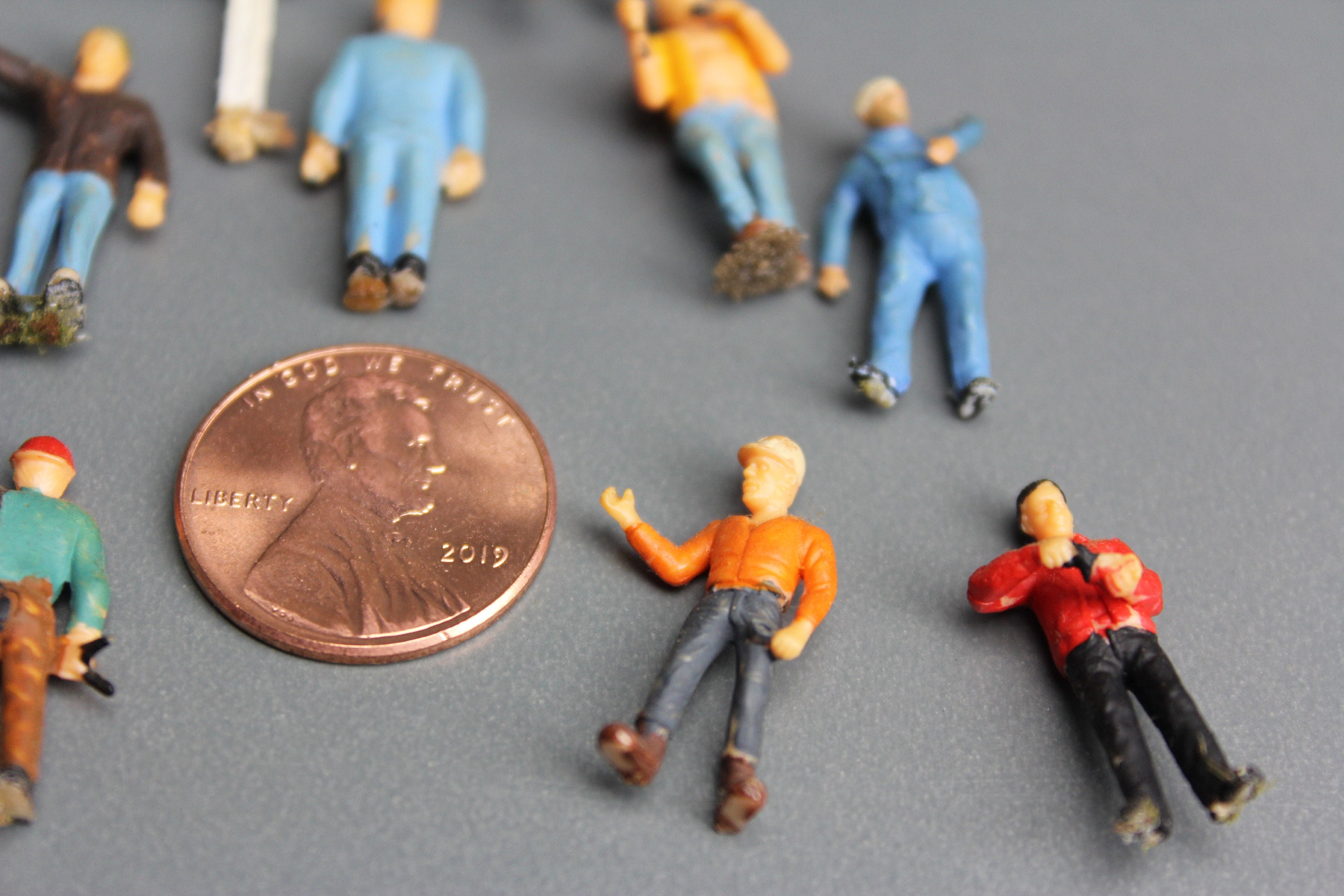HO Scale Finished Models of 8 Different Painted Figures for your Model Train Hobby