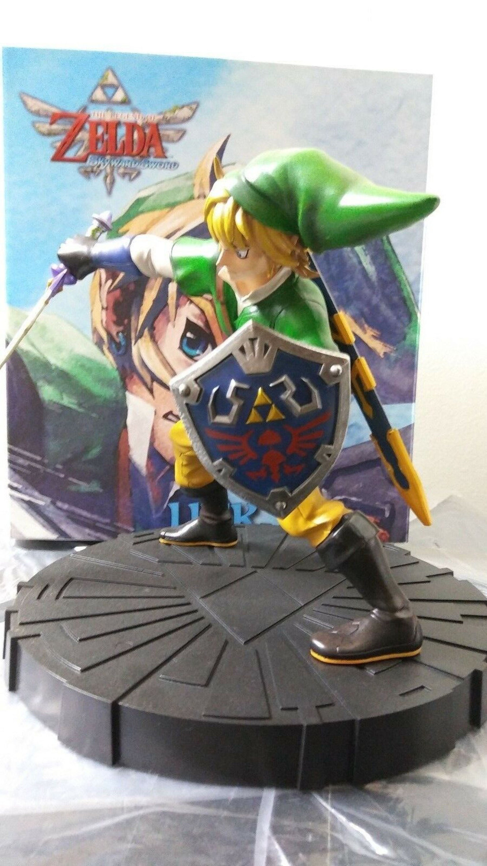 Legend of Zelda Skyward Sword 8 Inch Statue Figure Link by First 4 Figures