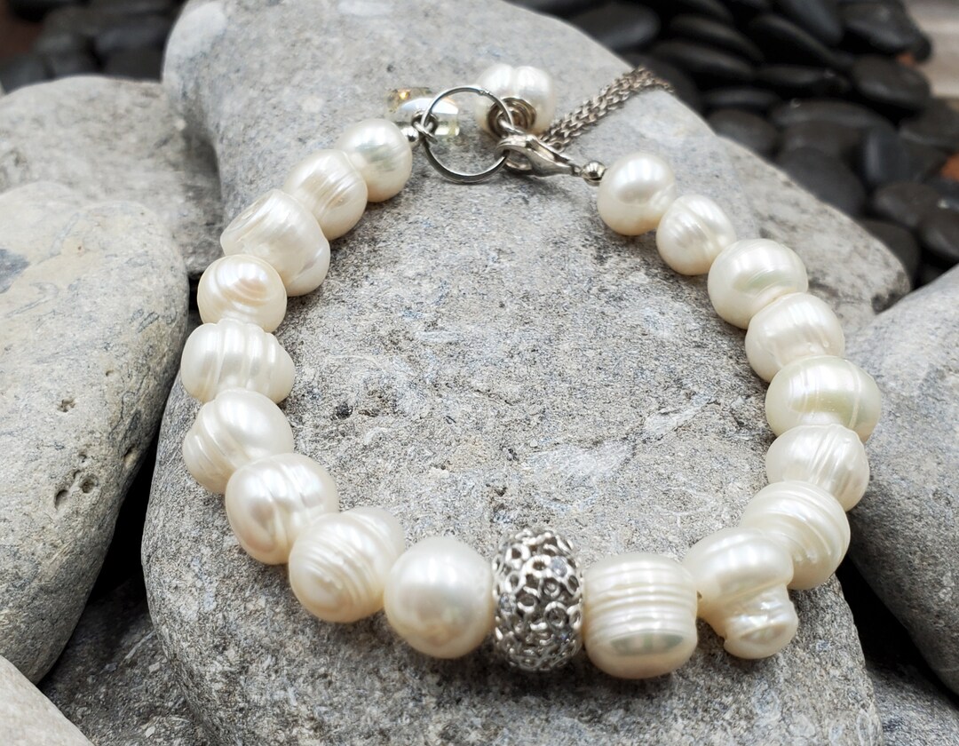 Pearl Bracelet, Pearl Statement Bracelet, Pearl Bracelet for Her, Pearl
