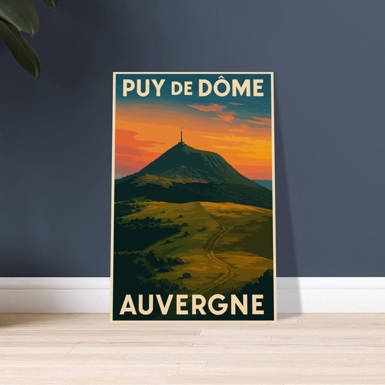 Affiche vintage Le Puy de Dôme au coucher du soleil