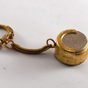 Vintage Nickel Halter Schlüsselanhänger signiert Hon Kong Keychain Schlüsselanhänger Messing Metall