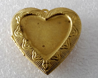 Vintage Heart Locket Raw Brass Decorative 39x43mm Pendant Jewelry Making