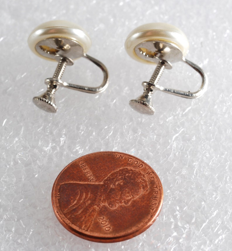 Vintage 60's Nemo Hand Polished Quality Faux Pearl Screw Back Earrings NOC Jewelry image 4