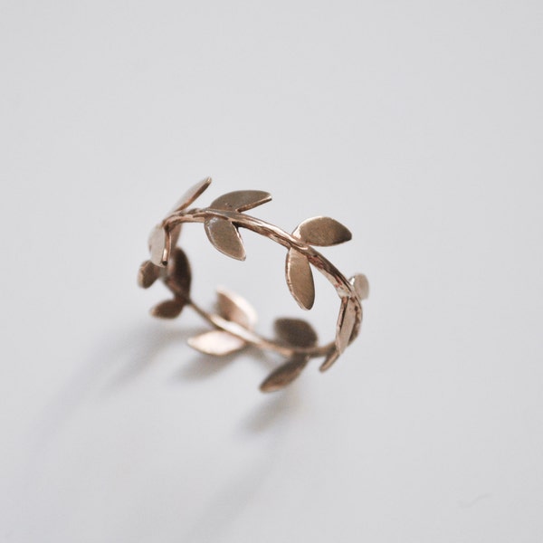 FOLIAGE Bronze Ring. Wreath of Autumn Leaves