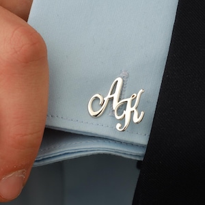 Gemelos con letras • Gemelos con iniciales personalizados para hombre • Regalo de boda personalizado • Gemelos para novio hechos a mano • Regalo del Día del Padre para él