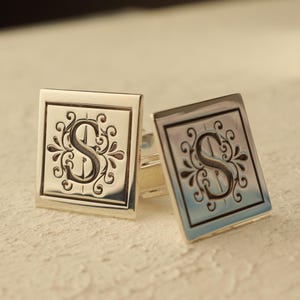 Gemelos con letras personalizadas, gemelos con inicial personalizada (para esposo o papá), gemelos de plata con monograma, regalo para él, joyería de boda.