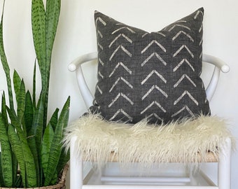 Arrow Mudcloth Pillow Cover - Gray and Natural Flax - Decorative Pillow