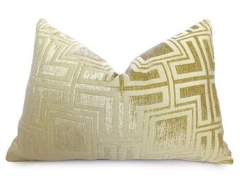 Poszewka na poduszkę z greckim kluczem aksamitnym - Buttercup Gold - Yellow - 12 x 18 cali - OBIE STRONY - Poduszka dekoracyjna - Poduszka dekoracyjna - Złota poduszka