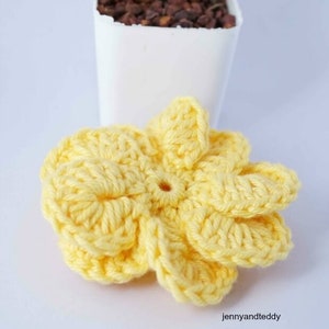 easy 3d crochet flower pinwheel with video tutorial image 1