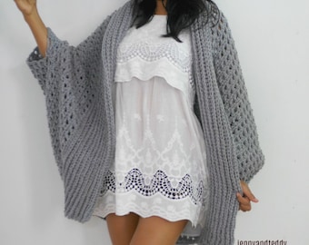 Crochet chunky cardigan pattern pretty me oversize chunky cocoon shrug with video tutorial