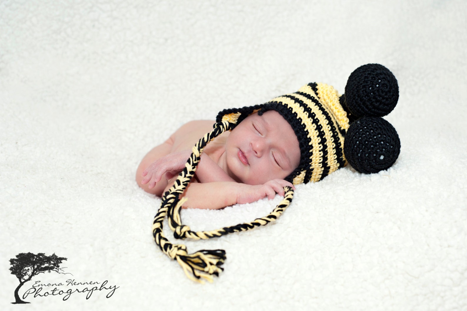Instant Download PDF Crochet Pattern Bumble Bee Hat With Earflap Sizes ...