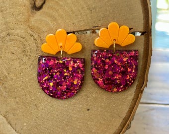Resin earrings with orange flowers and pink glitter – colorful handmade jewelry – lightweight fashion earrings – gift idea for women