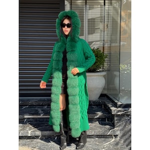 Green Handmade Women Luxury Knit Cardigan with Fox Fur Trim Coat –Handcrafted Long Knitwear Coat – Elegant Cable Knit Outerwear for Women