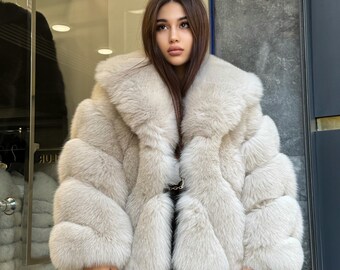 Beige Fox Fur Jacket: Women’s Handmade Short Fur Coat