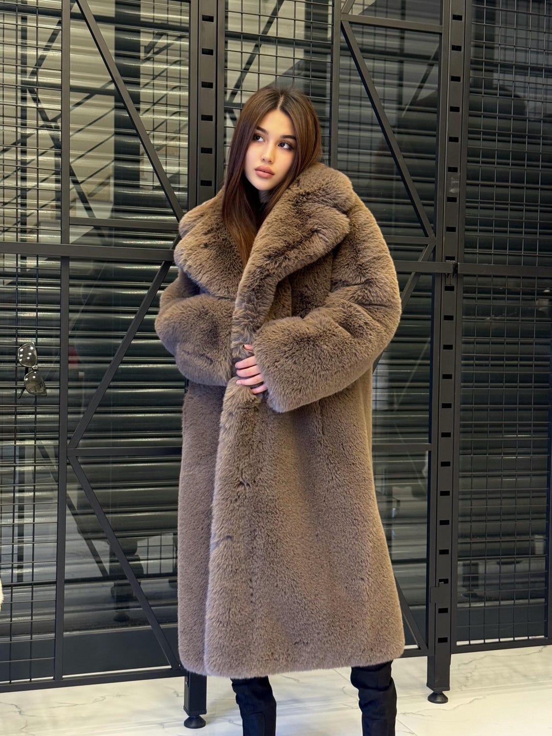 Felim厶－トンコ－トbrown October Wool Wrap Coat with Fox Fur Trim 