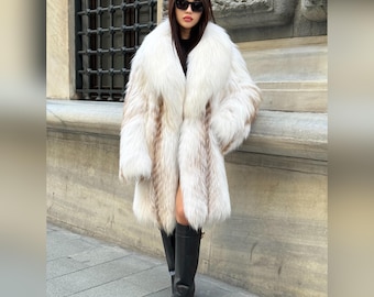 Cappotto di pelliccia di volpe bianca fatto a mano da donna / Giacca di pelliccia di volpe di lusso / Vera pelliccia di volpe / Regalo per lei / Cappotto di pelliccia invernale di lusso / Capospalla invernale in pelliccia di volpe