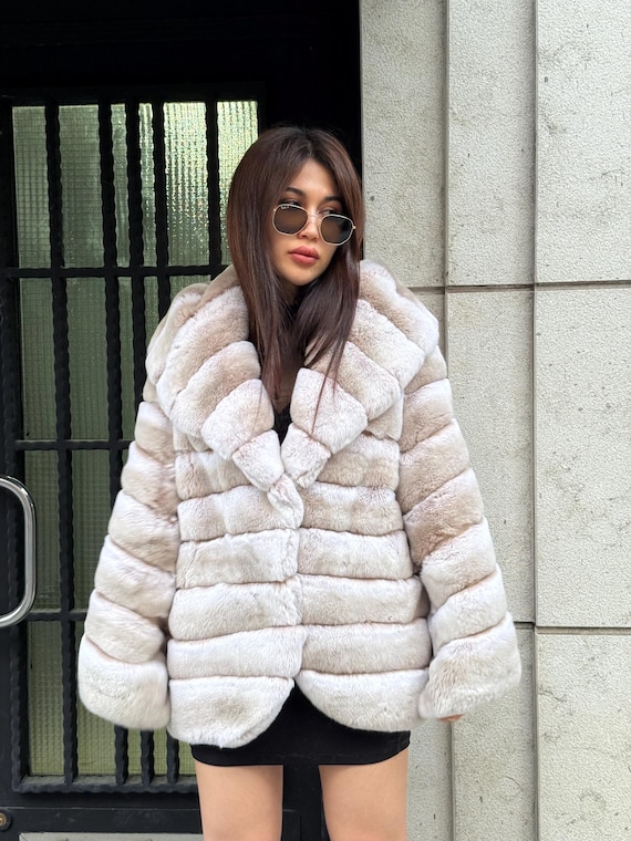 Damen Beige Rex Pelzjacke, Luxus Handgefertigter Kurzer Kaninchen