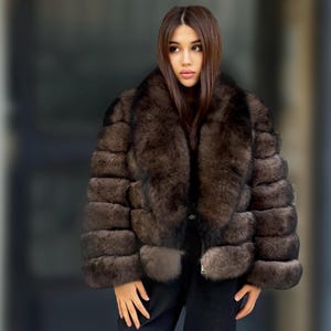 Sable Brown Fox Fur Jacket: Short With Detachable Sleeves Fur Coat For Women