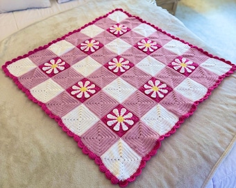 Retro Daisy Granny Square Baby Blanket Crochet Pattern